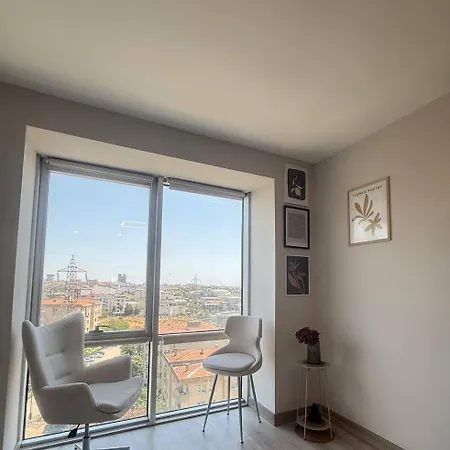 Apartment 5 Min By Walk To Metrobus Eskiomerler