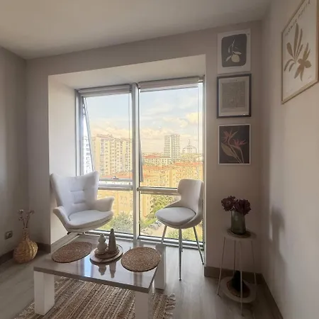 Apartment 5 Min By Walk To Metrobus *