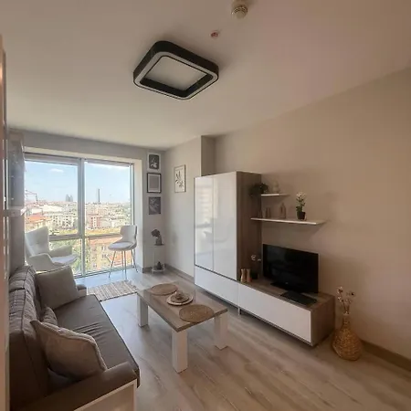Apartment 5 Min By Walk To Metrobus *