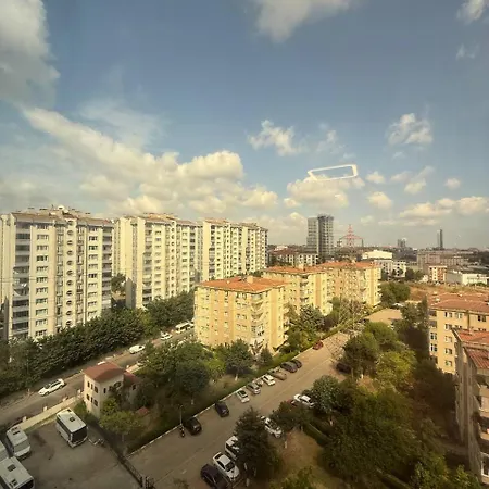 Apartment 5 Min By Walk To Metrobus *